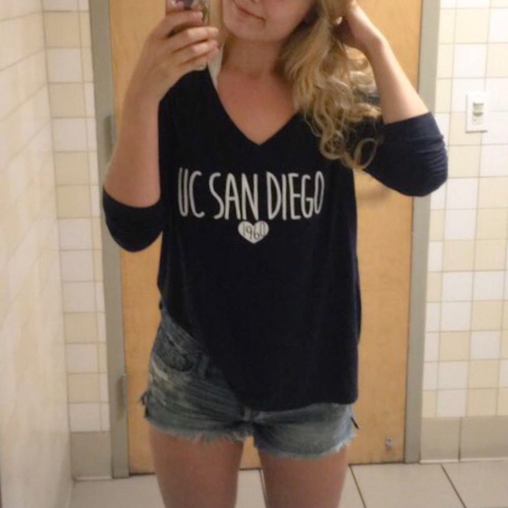 💛 UC San Diego College Long Sleeve T-Shirt